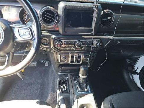 Used 2021 Jeep Wrangler Unlimited Sport image 7