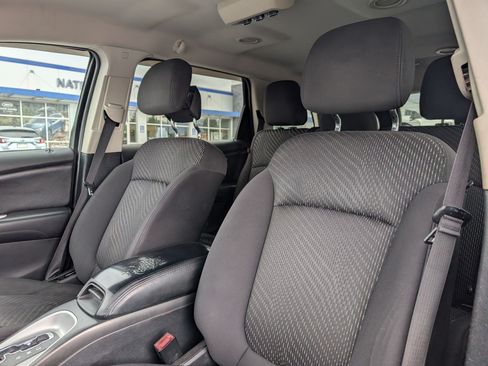 Used 2014 Dodge Journey SE w/ Flexible Seating Group FWD image 15