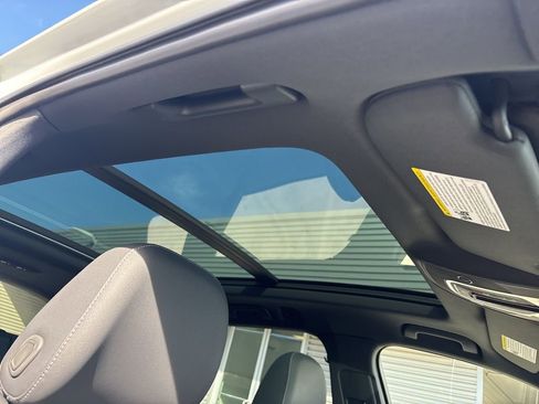 Certified 2025 Audi Q7 2.0T Premium w/ Convenience Plus Package image 18