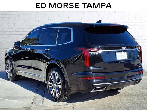 Used 2021 Cadillac XT6 Premium Luxury image 3