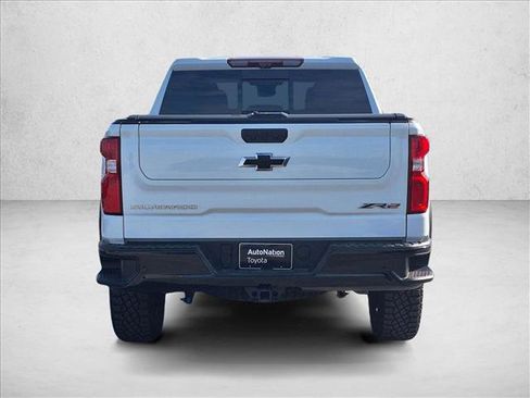 Used 2025 Chevrolet Silverado 1500 ZR2 w/ Technology Package image 6
