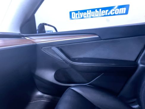 Used 2023 Tesla Model Y Long Range image 33