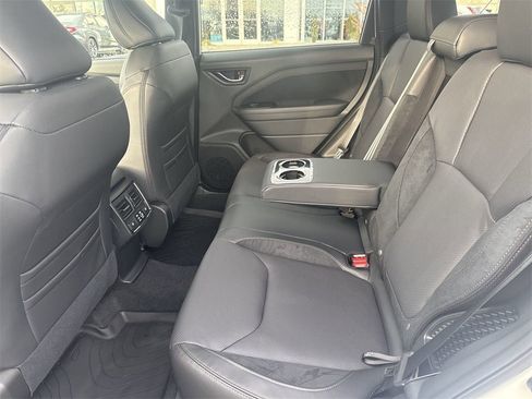 New 2025 Subaru Forester Touring image 31