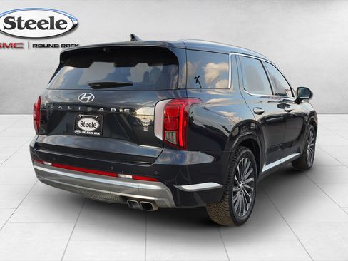 Used 2023 Hyundai Palisade Calligraphy w/ Cargo Package AWD/4WD image 5