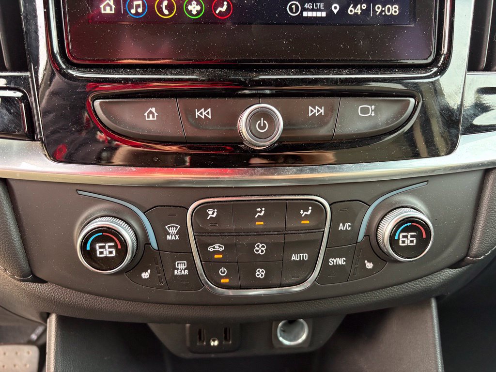 Used 2024 Chevrolet Traverse LT FWD image 17