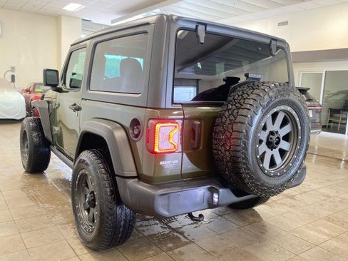 Used 2021 Jeep Wrangler Sport AWD/4WD image 5