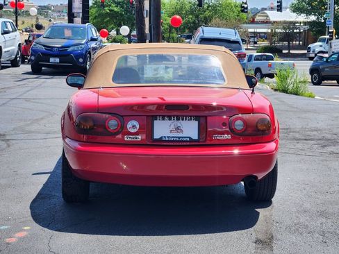 Used 1993 MAZDA MX-5 Miata Limited Edition RWD image 9