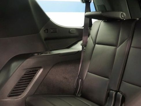 Certified 2022 Cadillac Escalade Luxury image 22