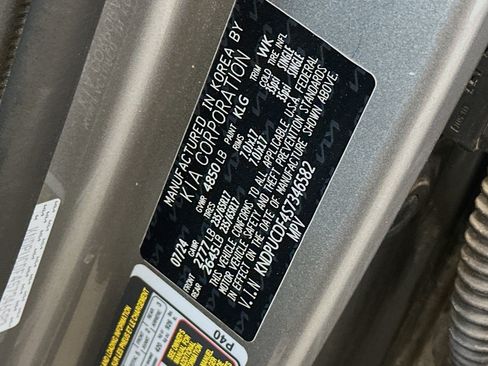 Used 2025 Kia Sportage LX image 12