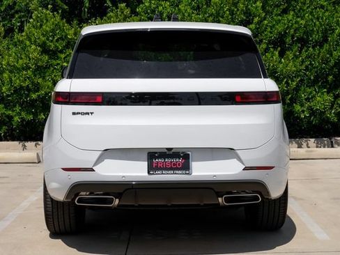 New 2026 Land Rover Range Rover Sport Dynamic SE AWD/4WD image 10
