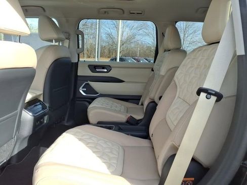 New 2026 Nissan Armada Platinum Reserve image 8