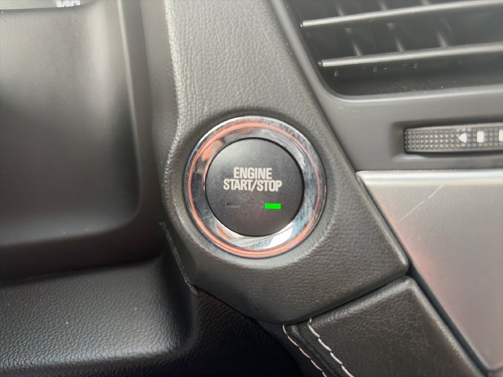 Used 2018 Chevrolet Tahoe Premier RWD image 17