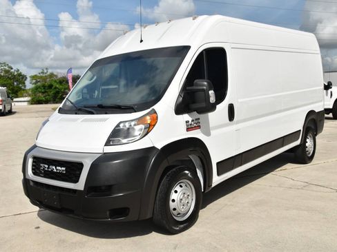 Used 2021 RAM ProMaster 2500 FWD image 3