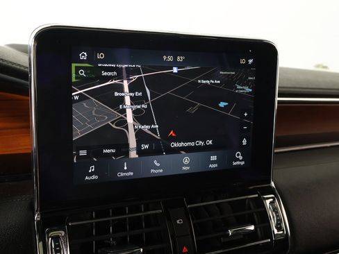 Used 2020 Lincoln Navigator Reserve AWD/4WD image 7