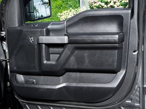 Used 2018 Ford F150 XLT w/ Equipment Group 302A Luxury image 40