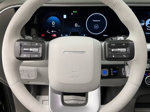 Used 2026 Hyundai Palisade Limited AWD/4WD image 25