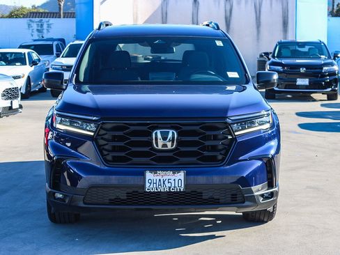 Certified 2023 Honda Pilot Sport image 2