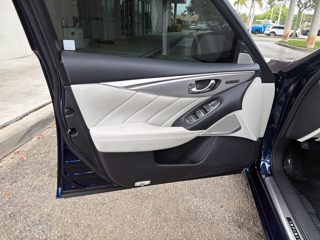 Used 2022 INFINITI Q50 Luxe w/ Cargo Package RWD image 40