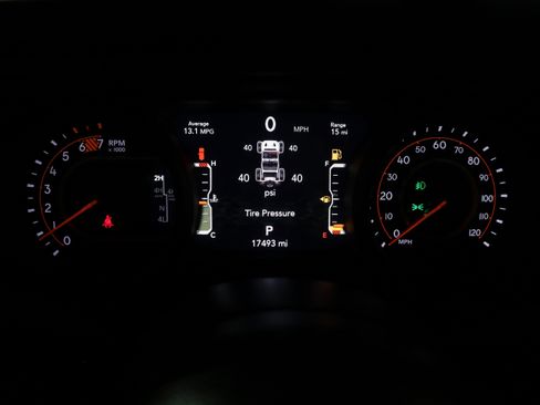 Used 2024 Jeep Wrangler Unlimited Rubicon AWD/4WD image 18