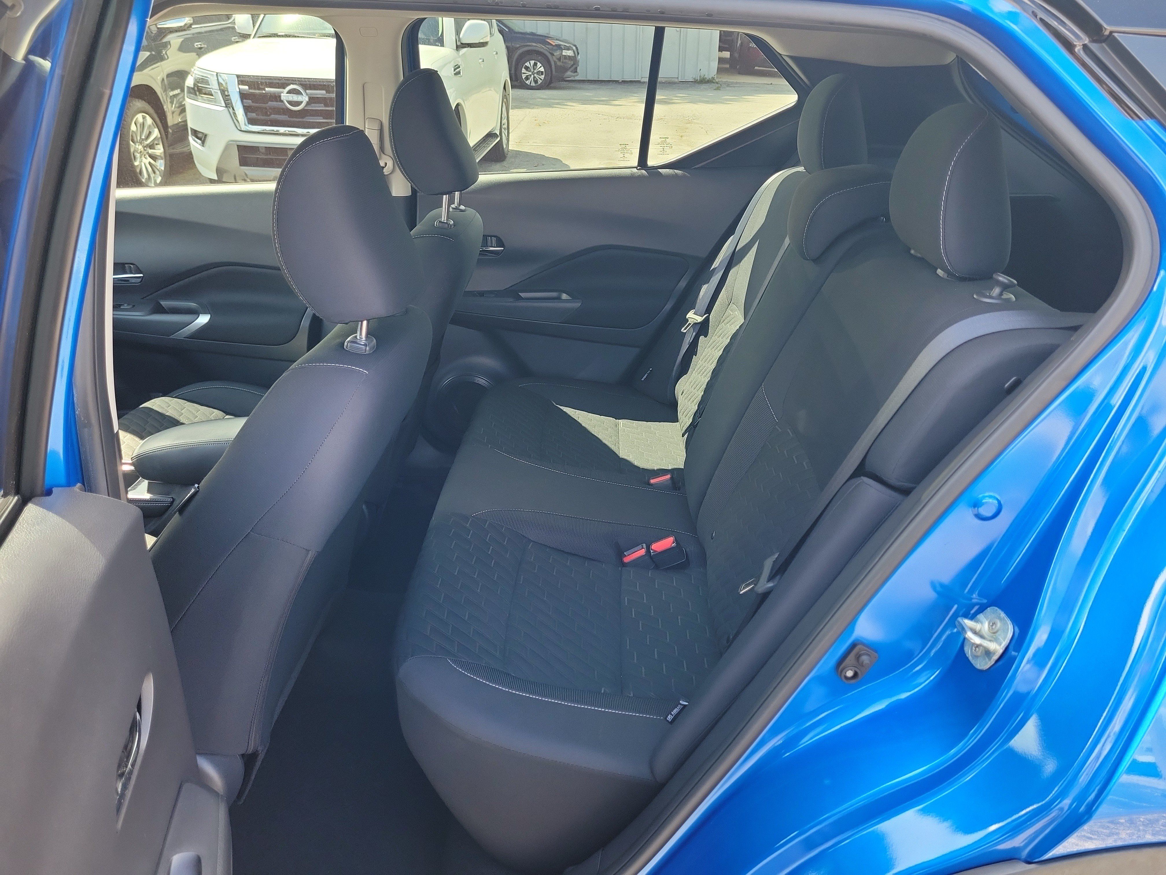 Certified 2022 Nissan Kicks SV FWD image 14