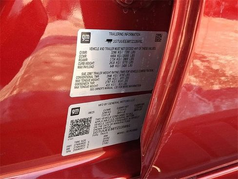 Certified 2026 GMC Sierra 1500 AT4 w/ AT4 Premium Package image 33