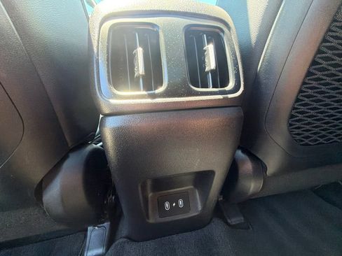 Used 2025 Hyundai Tucson Limited AWD/4WD image 27