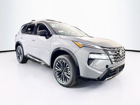 New 2026 Nissan Rogue Platinum AWD/4WD image 3