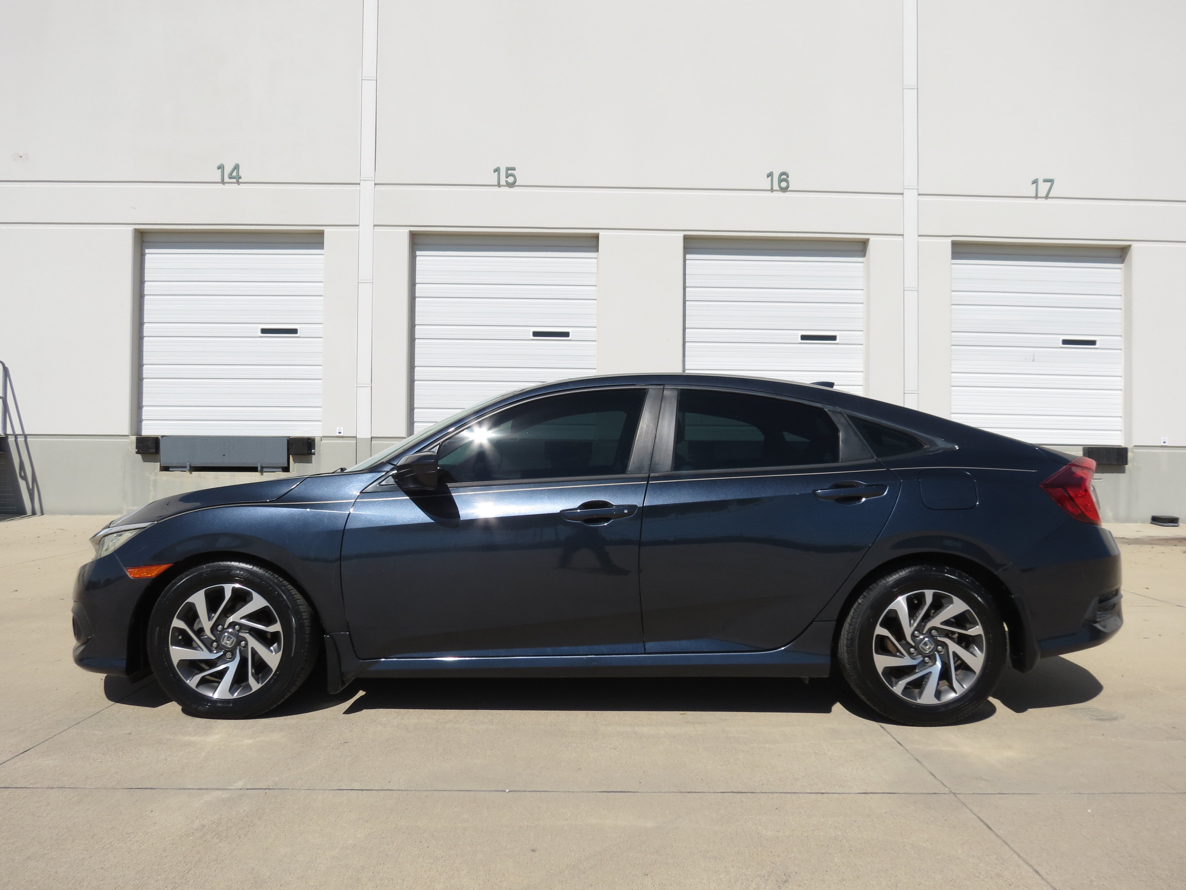 Used 2017 Honda Civic EX image 5