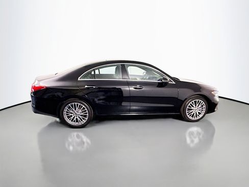 Used 2025 Mercedes-Benz CLA 250 4MATIC image 11