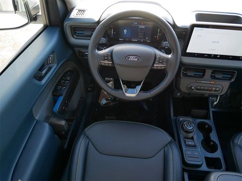 Used 2026 Ford Maverick Lobo image 13