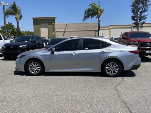 Used 2025 Toyota Camry LE FWD image 2