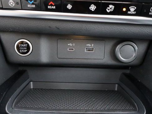 Used 2022 Nissan Rogue SL w/ SL Premium Package image 17