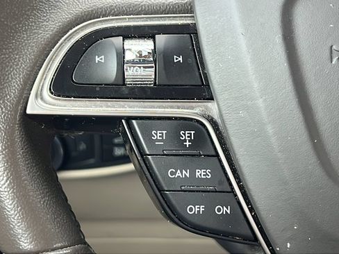 Used 2020 Lincoln Nautilus FWD image 19