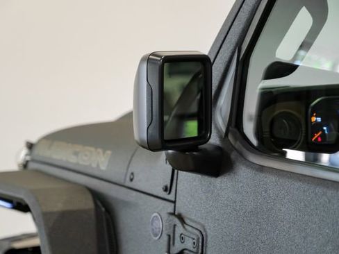 Used 2024 Jeep Wrangler Unlimited Rubicon w/ Technology Group image 47