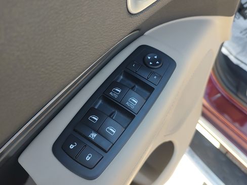 Used 2020 Dodge Durango Citadel w/ Technology Group AWD/4WD image 11