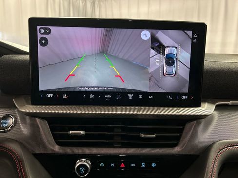 Used 2025 Ford Explorer ST-Line w/ ST-Line Street Pack image 18