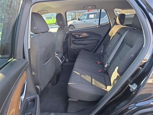 Used 2018 GMC Terrain SLE image 11