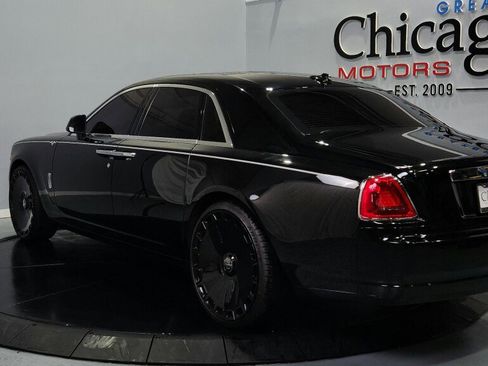 Used 2014 Rolls-Royce Ghost RWD image 10