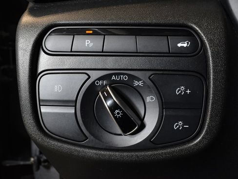 Used 2020 INFINITI QX50 Luxe w/ Navigation Package AWD/4WD image 18