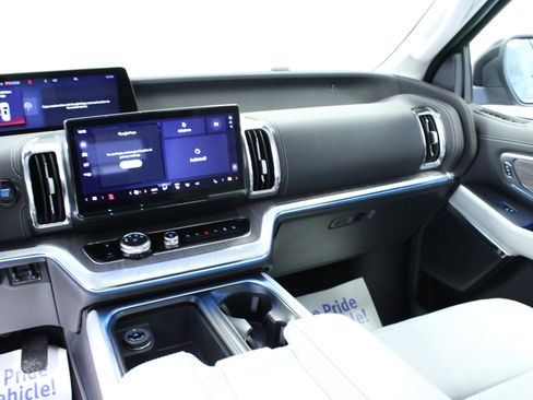 New 2026 Ford Expedition Platinum image 20