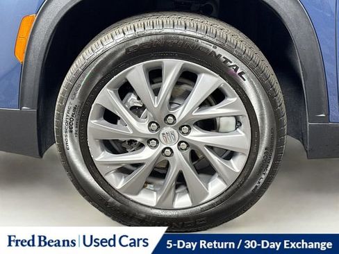 Used 2025 Buick Enclave Preferred FWD image 39