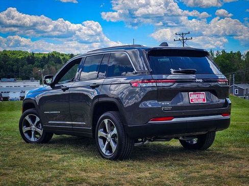 Used 2026 Jeep Grand Cherokee Limited AWD/4WD image 5