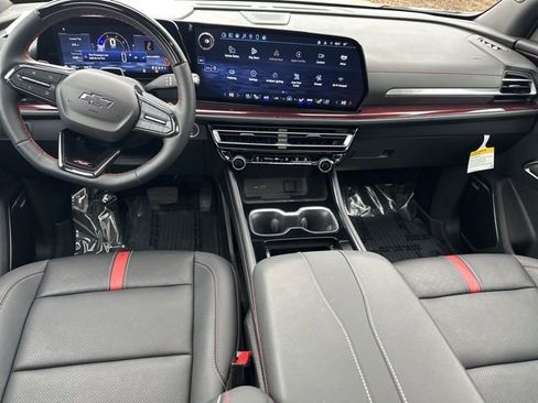 Used 2024 Chevrolet Traverse RS w/ LPO, Floor Liner Package image 17