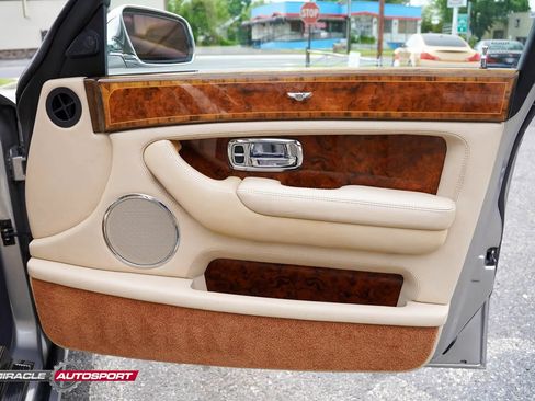 Used 2005 Bentley Arnage RL RWD image 28