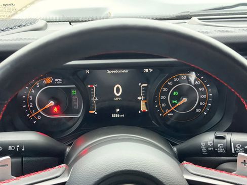 Used 2024 Jeep Wrangler Unlimited Rubicon 392 image 33