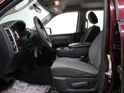 Used 2024 RAM 1500 Classic SLT image 7