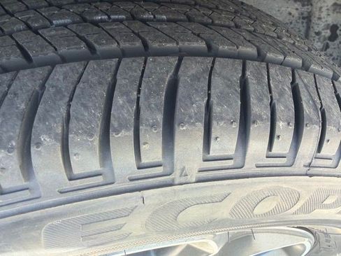 Used 2021 Ford EcoSport S AWD/4WD image 9