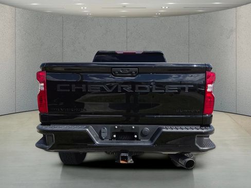 Used 2023 Chevrolet Silverado 2500 Custom w/ Custom Convenience Package AWD/4WD image 5