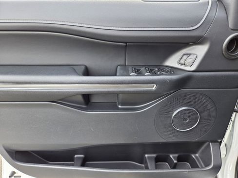 Certified 2024 Ford Expedition Max XLT image 18