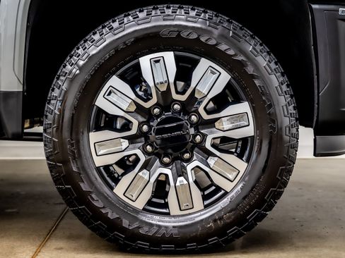 Used 2026 GMC Sierra 2500 Denali w/ Denali Reserve Package AWD/4WD image 39